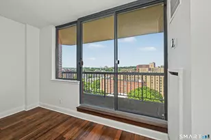 25 Forest St, Stamford, CT 06901 - Photo 14