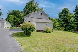 436 Middle Tpke E, Manchester, CT 06040 - Photo 8