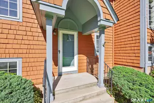 8 Julia Ct, East Windsor, CT 06016 - Photo 2