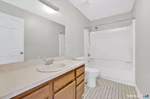 8 Julia Ct, East Windsor, CT 06016 - Photo 28