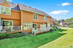 8 Julia Ct, East Windsor, CT 06016 - Photo 6