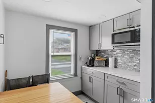 64 McKinley St, Manchester, CT 06040 - Photo 8