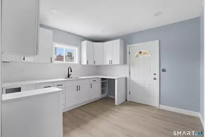 33 Congress Avenue, Waterbury, CT 06708 - Photo 16