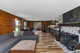174 S Grand St, Suffield, CT 06093 - Photo 16