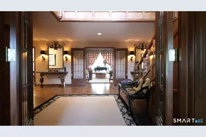 33 Mountain Farms Road, West Hartford, CT 06117 - Photo 6