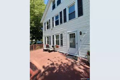 33 Macintosh Road, Norwalk, CT 06851 - Photo 2
