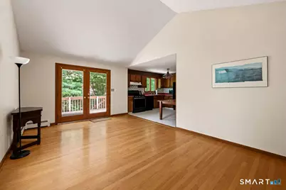 10 Oak Hill Drive, Clinton, CT 06413 - Photo 8
