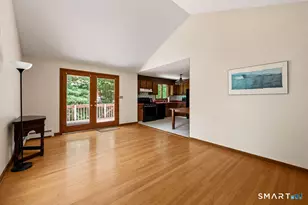 10 Oak Hill Dr, Clinton, CT 06413 - Photo 8