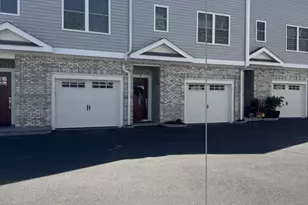 6 Beacon Square, Fairfield, CT 06825 - Photo 1