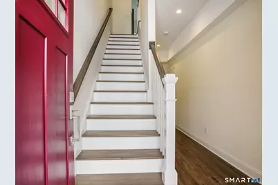 6 Beacon Square #2, Fairfield, CT 06825 - Photo 2