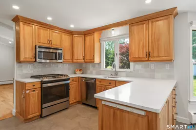 80 Westminster Drive, West Hartford, CT 06107 - Photo 10