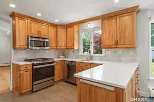 80 Westminster Dr, West Hartford, CT 06107 - Photo 10