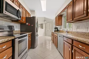 14 L Hermitage Dr, Shelton, CT 06484 - Photo 4