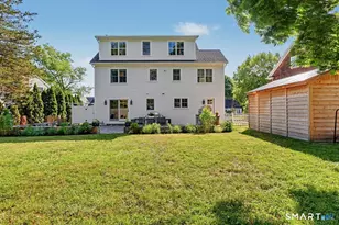 240 Henry St, Fairfield, CT 06824 - Photo 24