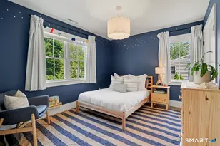 240 Henry St, Fairfield, CT 06824 - Photo 16