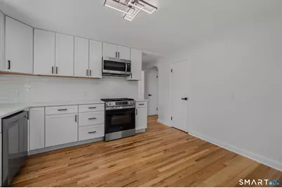85 Ledyard Street, New London, CT 06320 - Photo 10