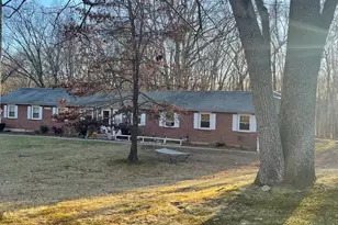 74 Baxter Rd, Mansfield, CT 06268 - Photo 2