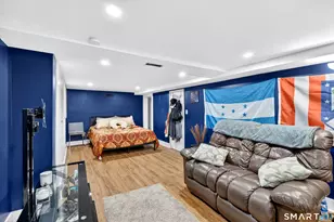 40 Sleepy Hollow Ln, Stamford, CT 06907 - Photo 22