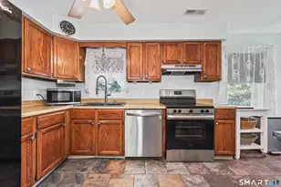 49 Schenck Ln, Naugatuck, CT 06770 - Photo 10