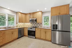 75 Brinsmade Rd, Hamden, CT 06514 - Photo 12