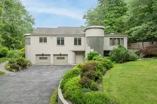 511 Hunting Ridge Rd, Stamford, CT 06903 - Photo 1