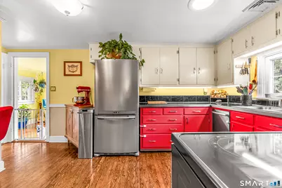 1 Glenwood Avenue, Naugatuck, CT 06770 - Photo 16