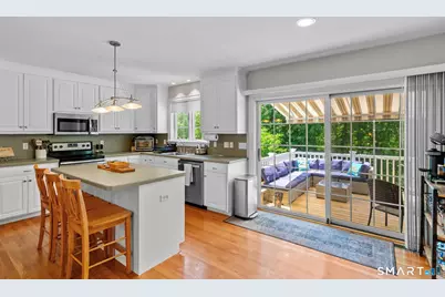 9 Summer Wind, Cromwell, CT 06416 - Photo 2