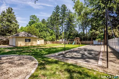 22 Ridgewood Road, West Hartford, CT 06107 - Photo 34