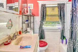 81 Fiske St, Waterbury, CT 06710 - Photo 14