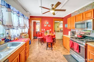 81 Fiske St, Waterbury, CT 06710 - Photo 6
