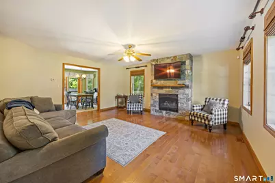 11 Coachlight Circle, Prospect, CT 06712 - Photo 4