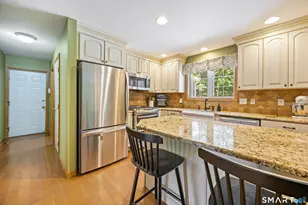 11 Coachlight Cir, Prospect, CT 06712 - Photo 10