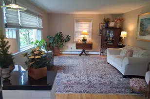 100 Rolling Ridge Rd, Hamden, CT 06518 - Photo 6