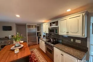 100 Rolling Ridge Rd, Hamden, CT 06518 - Photo 10