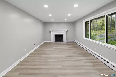 110 Greenwood Drive, Manchester, CT 06042 - Photo 4
