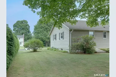 71 Crestwood Trail, East Hartford, CT 06118 - Photo 4