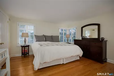 19 Pine Tree Drive, Stamford, CT 06906 - Photo 16