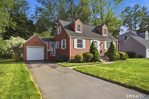 17 Hilltop Dr, West Hartford, CT 06107 - Photo 2