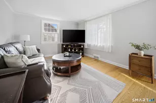 17 Hilltop Dr, West Hartford, CT 06107 - Photo 6