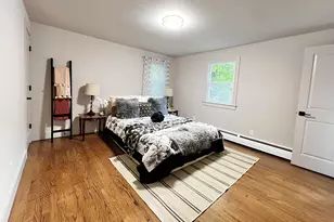 32 Forest Ct N, Hamden, CT 06518 - Photo 16