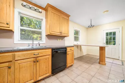 20 Geromin Drive, Haddam, CT 06441 - Photo 8