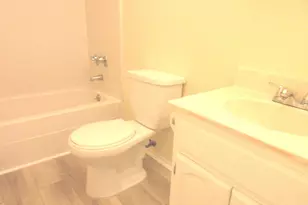 5 Nabby Rd, Danbury, CT 06811 - Photo 8