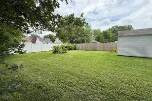 144 Edgemont Ave, West Hartford, CT 06110 - Photo 10