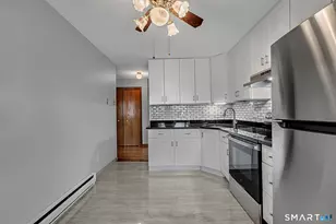 81 Chipman St, Waterbury, CT 06708 - Photo 4