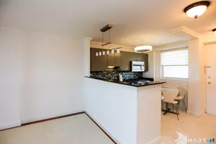 91 Strawberry Hill Ave, Stamford, CT 06902 - Photo 10