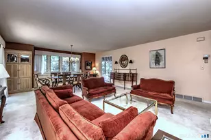 690 Forest Rd, West Haven, CT 06516 - Photo 8