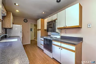 690 Forest Rd, West Haven, CT 06516 - Photo 20