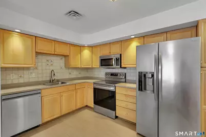 12215 Arganese Place #12215, Trumbull, CT 06611 - Photo 6