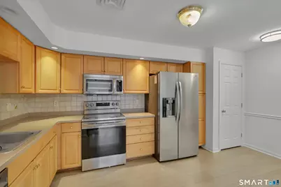 12215 Arganese Place #12215, Trumbull, CT 06611 - Photo 8
