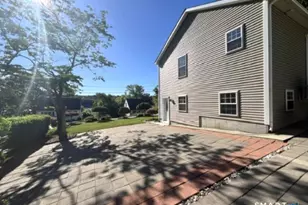 2 Coolidge St, Norwich, CT 06360 - Photo 34